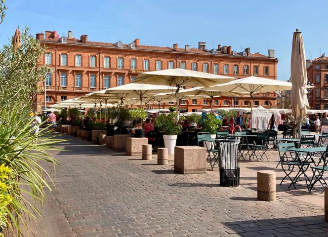 Les terrasses des restaurants sur la place du Capitole
